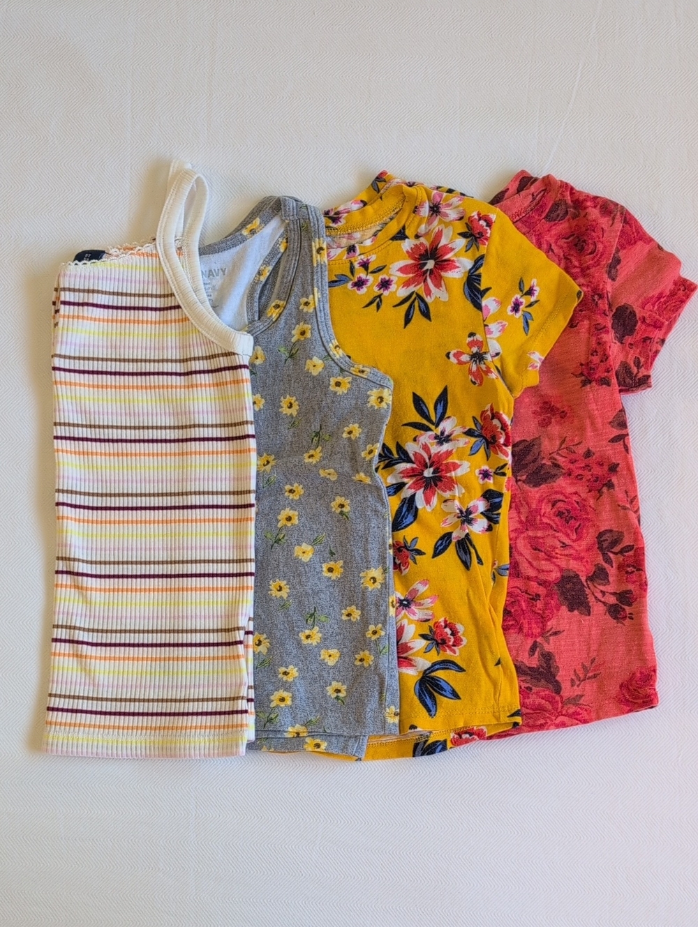 Old Navy Toddler Girls Summer Tees & Tank Tops Bundle 4pc Lot Size 5T